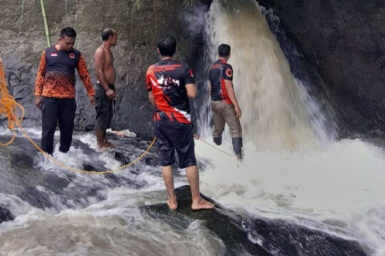 Bocah Hanyut di Bah Sosopan, BPBD Pematangsiantar Lakukan Pencarian