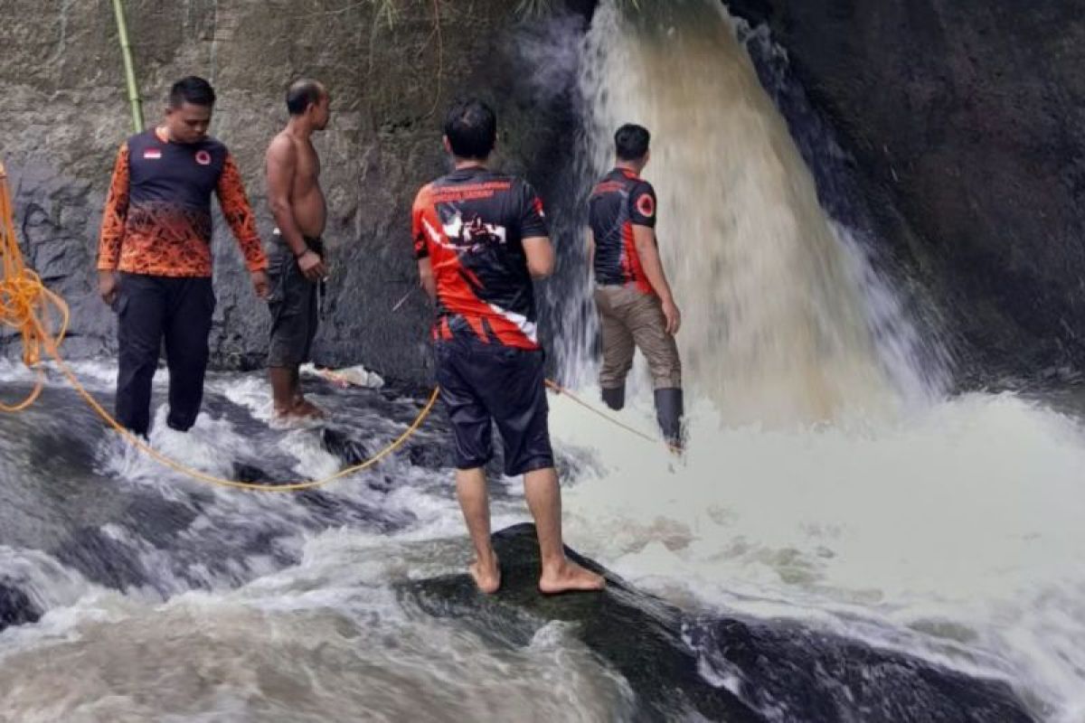 Bocah Hanyut di Bah Sosopan, BPBD Pematangsiantar Lakukan Pencarian